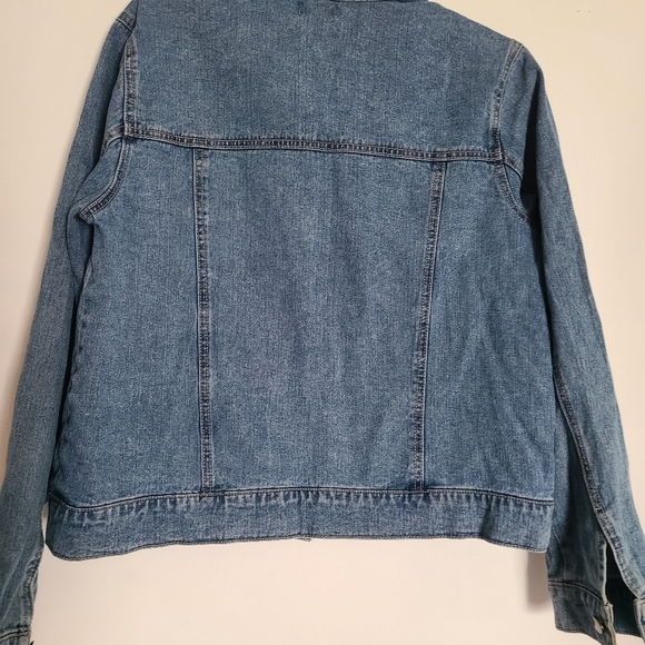 Jean jacket - Picture 2 of 4